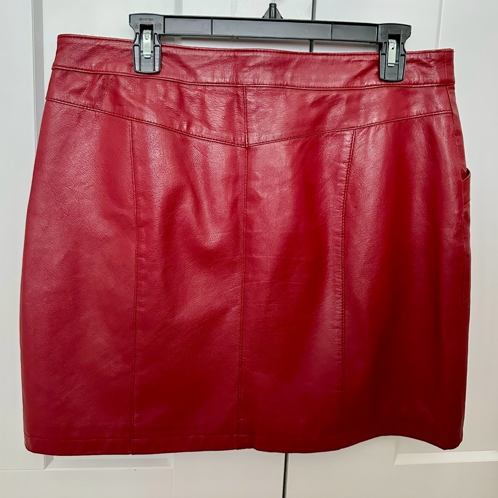 JohnPaulRichard - Vintage Red Mini Skirt - Picture 2 of 6
